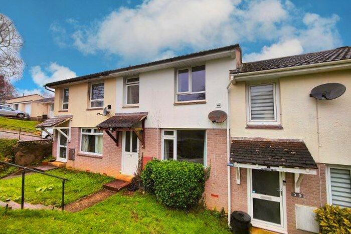 3 Bedroom Terraced House To Rent In Longfield, Falmouth, TR11