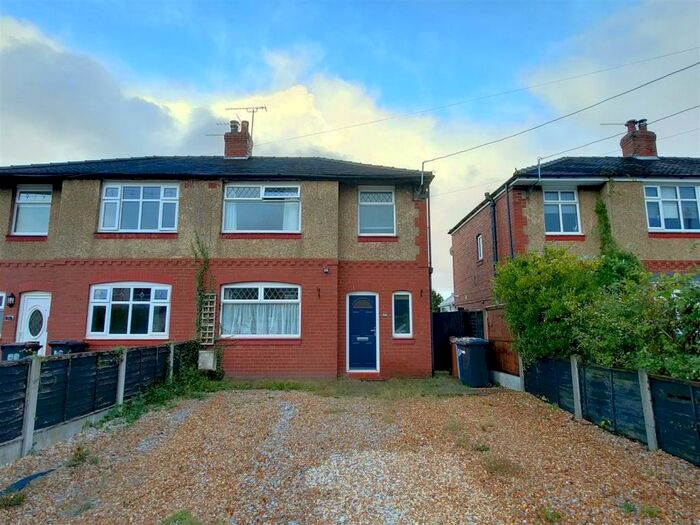 3 Bedroom House To Rent In Mablins Lane, Crewe, CW1