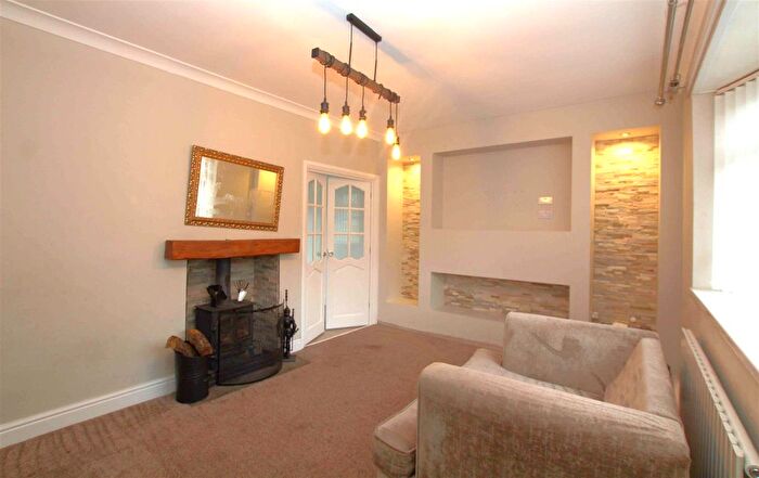 3 Bedroom Semi-detached House For Sale In Keir Hardie Crescent, Middlesbrough, TS6