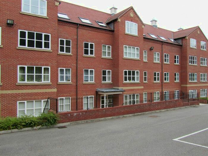 2 Bedroom Flat To Rent In Edgewood, Scarborough, YO11