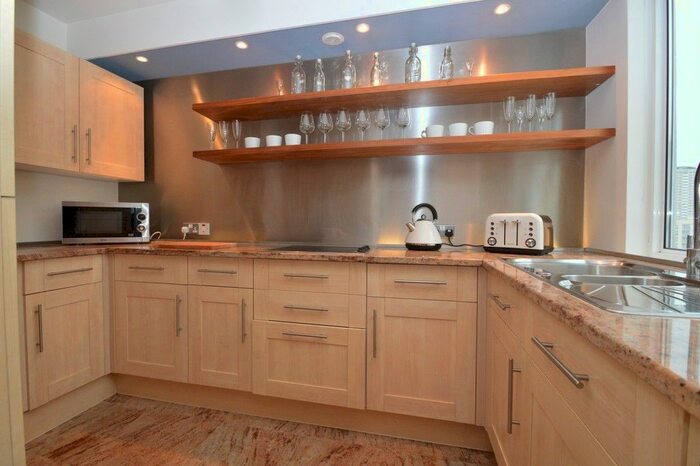2 Bedroom Flat To Rent In Dingley Road, Old Street, London, EC1V