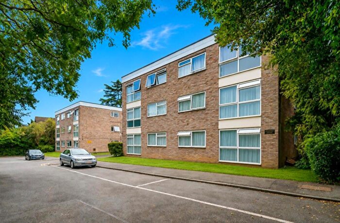 1 Bedroom Apartment For Sale In Beckenham Grove, Shortlands, BR2