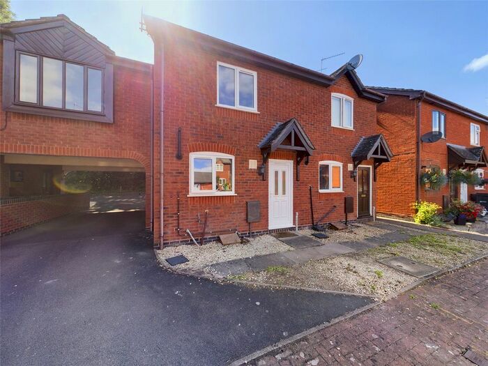 2 Bedroom Terraced House To Rent In Leeds Avenue, Worcester, WR4