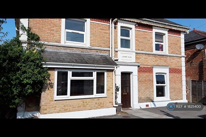 2 Bedroom Flat To Rent In Latimer Road, Bournemouth, BH9