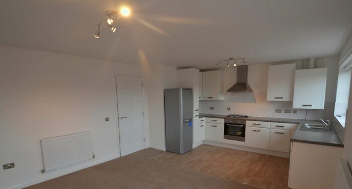 2 Bedroom Flat To Rent In Rathbone Crescent, Peterborough, PE3