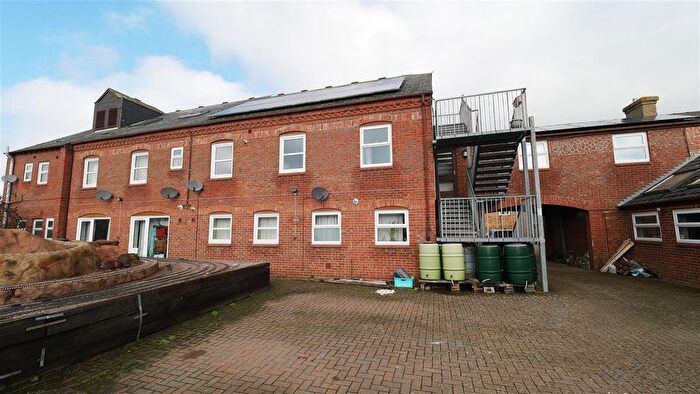 1 Bedroom Flat To Rent In Brent Court, Swavesey, CB24