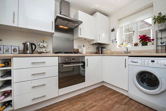 2 Bedroom House To Rent In Gilligans Way, Faringdon, Oxfordshire, SN7