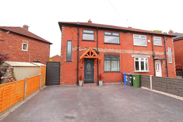 3 Bedroom Semi Detached House To Rent In Moorfield Avenue, Denton, Manchester, Greater Manchester, M34