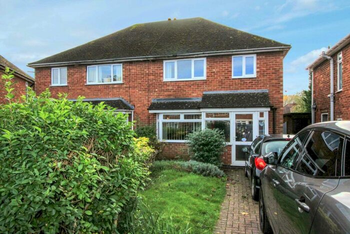 3 Bedroom Semi-Detached House To Rent In Burns Road, Leamington Spa, CV32