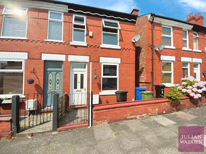 3 Bedroom Semi-Detached House To Rent In Beechwood Avenue, South Reddish, Stockport, SK5