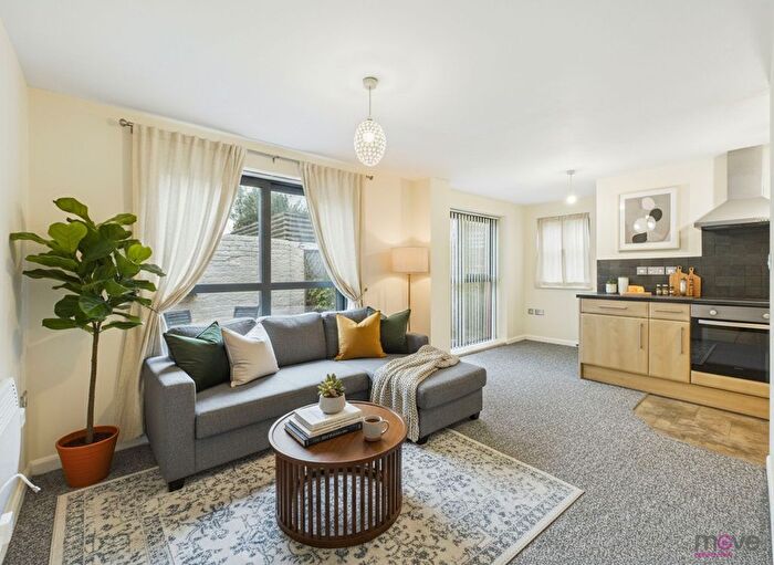 1 Bedroom Flat To Rent In St. Georges Terrace, Cheltenham, GL50