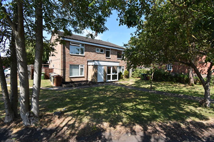 Flat To Rent In Compton Way, Earls Barton, North Northamptonshire, NN6