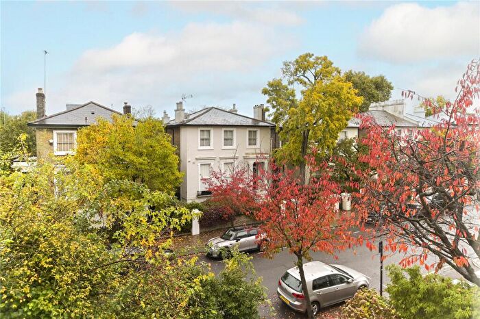 2 Bedroom Apartment To Rent In Clifton Hill, St. John's Wood, London, NW8