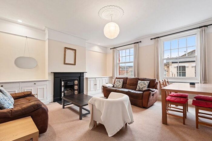 4 Bedroom Flat To Rent In Salisbury Pavement, Dawes Road, SW6