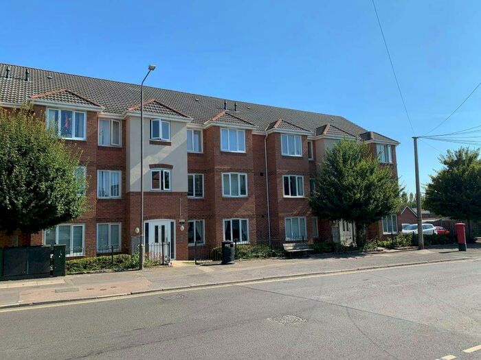 2 Bedroom Flat To Rent In Flat, Hallam Fields Road, Ilkeston, Derbyshire, DE7