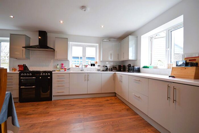 2 Bedroom Detached Bungalow To Rent In Crablands, Selsey, PO20
