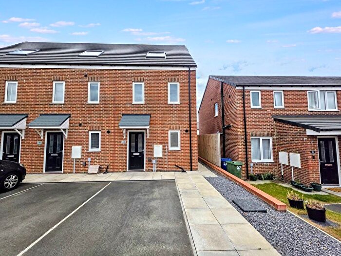 3 Bedroom Town House For Sale In Archerfield Drive, Cramlington, NE23