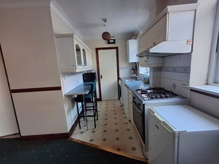 1 Bedroom Flat To Rent In Devon Road, Leeds, LS2