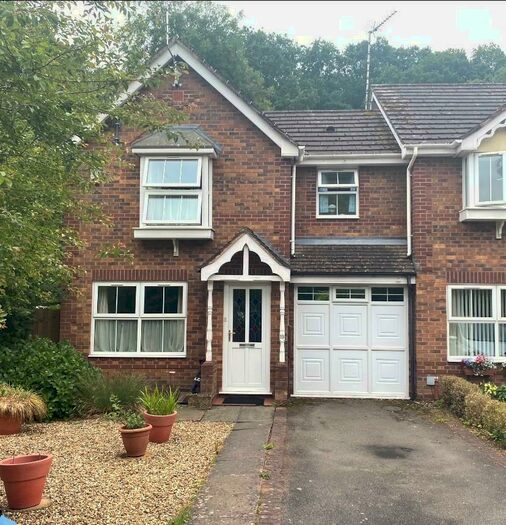 3 Bedroom End Of Terrace House To Rent In Whitebeam Close, Tile Hill Village, Coventry, CV4