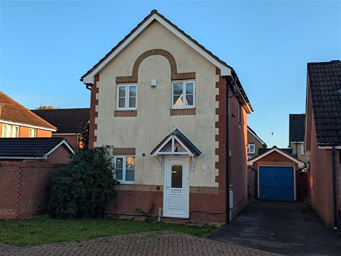 3 Bedroom Detached House For Sale In Butterside Road, Kingsnorth, Ashford, TN23
