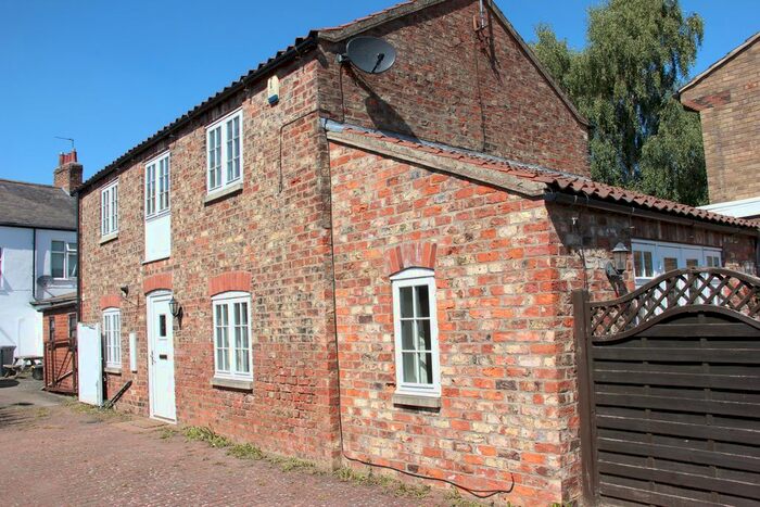 2 Bedroom Cottage To Rent In Croft Close, Easingwold, York, YO61