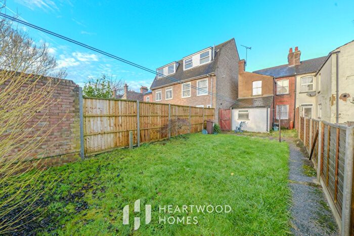 2 Bedroom Terraced House For Sale In Upper Culver Road, St. Albans, AL1