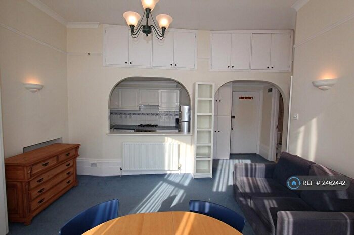 1 Bedroom Flat To Rent In Parliament Hill, London, NW3