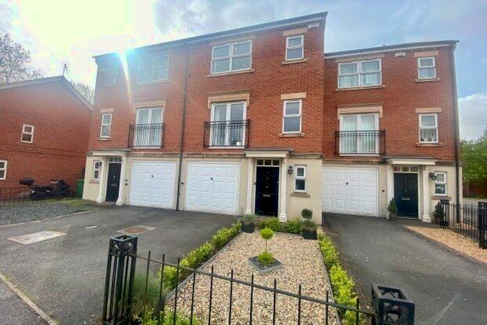 3 Bedroom Property To Rent In Regents Place, Nottingham, NG11