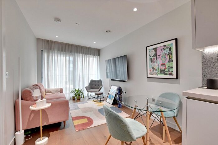 1 Bedroom Flat For Sale In Cutter Lane, Greenwich, London, SE10
