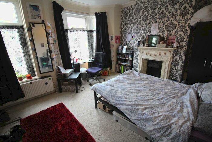 4 Bedroom Terraced House To Rent In Tewkesbury Street, Cathays, CF24