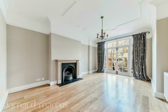 3 Bedroom House To Rent In Thirlmere Road, Muswell Hill, London, N10