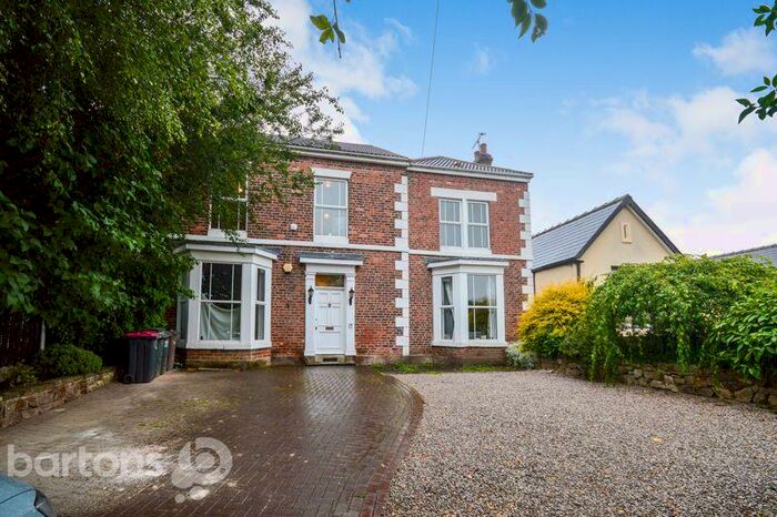 6 Bedroom Semi-Detached House To Rent In Whiston Grove, Moorgate, S60