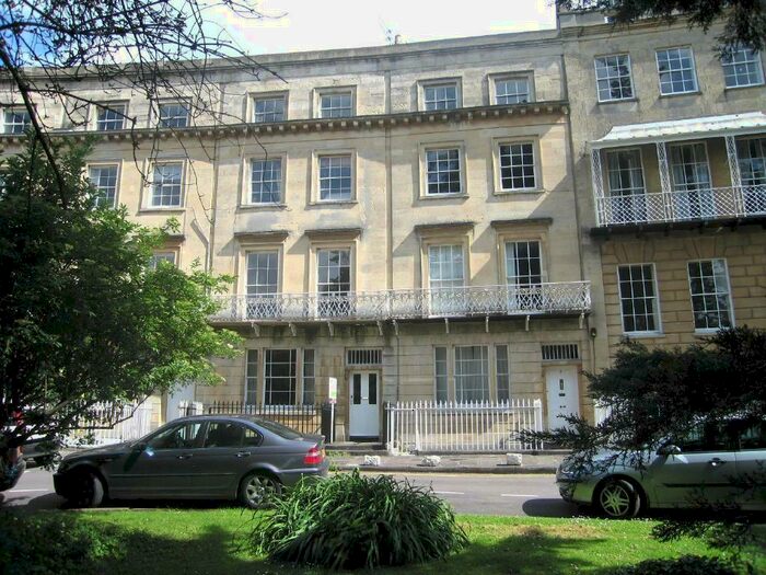 4 Bedroom Apartment To Rent In Saville Place, Clifton, Bristol, BS8