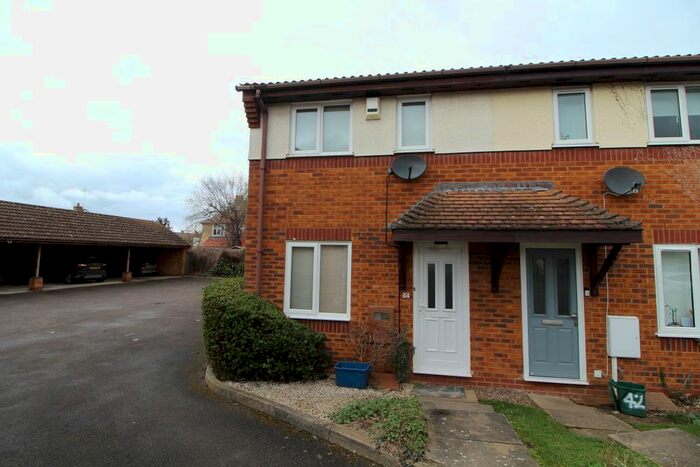 2 Bedroom End Of Terrace House To Rent In Whitton Way, Newport Pagnell, MK16