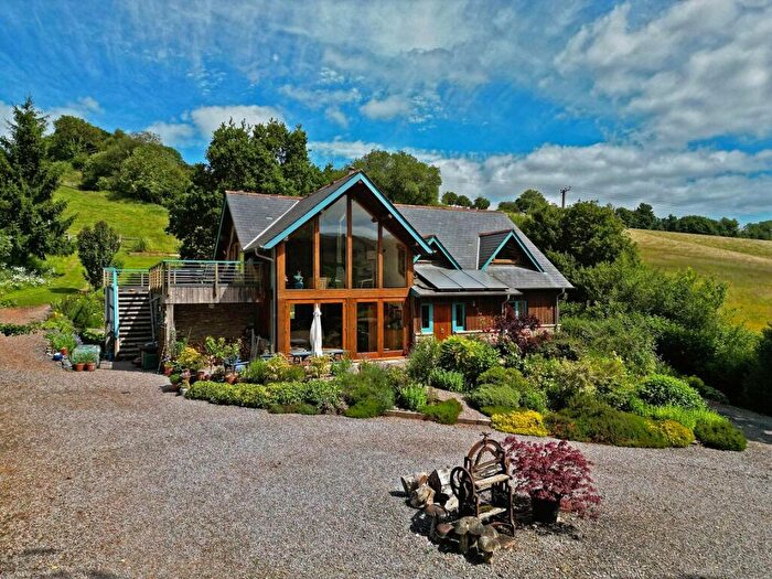 4 Bedroom Detached House For Sale In Silverton, Exeter, EX5