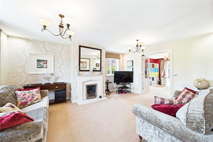 5 Bedroom Detached House To Rent In Elk Path, Three Mile Cross, Reading, Berkshire, RG7