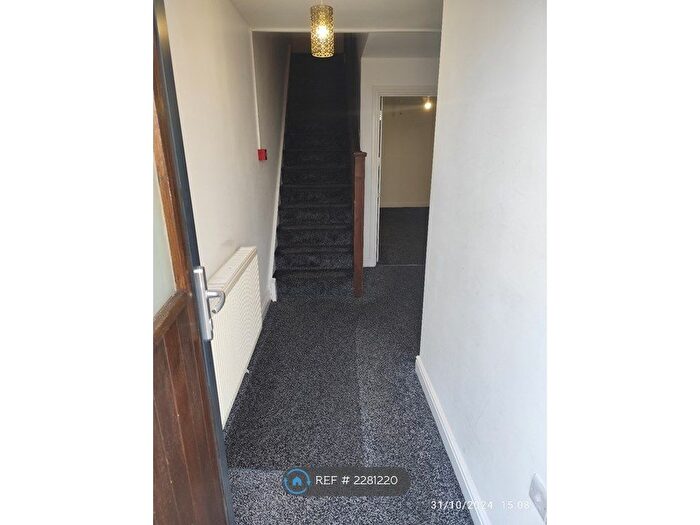 4 Bedroom Maisonette To Rent In Jeeyas Apartments, London, E16