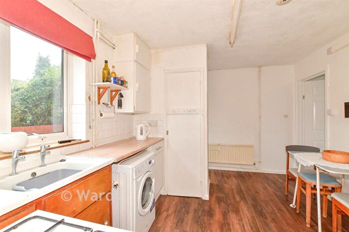 3 Bedroom End Of Terrace House For Sale In Priest Avenue, Canterbury, Kent, CT2