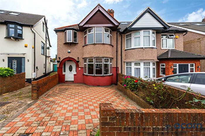 3 Bedroom Semi Detached House For Sale In Lynton Avenue, Colindale, London, NW9
