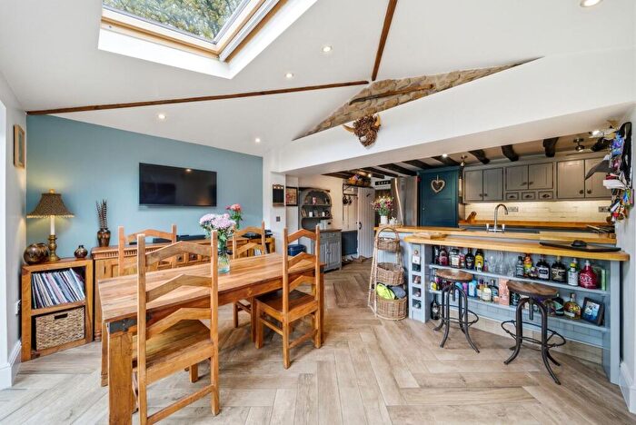 2 Bedroom Cottage For Sale In Lowerfold, Great Harwood, BB6