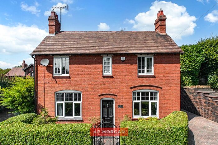 3 Bedroom Cottage For Sale In Lickey Rock, Marlbrook, Bromsgrove, Worcestershire, B60