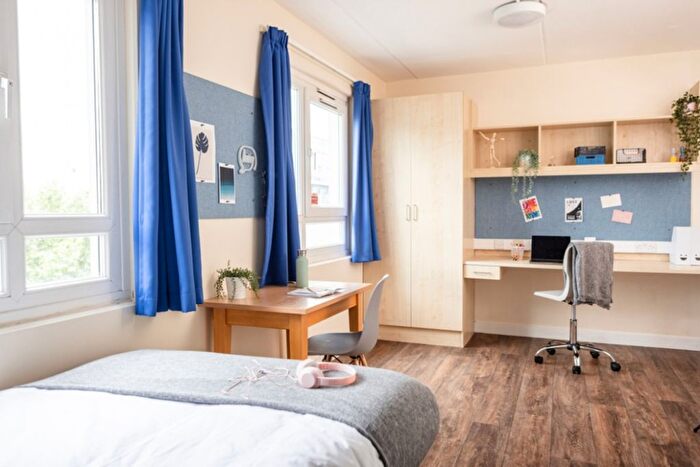 Studio To Rent In Creek Road, London, SE8