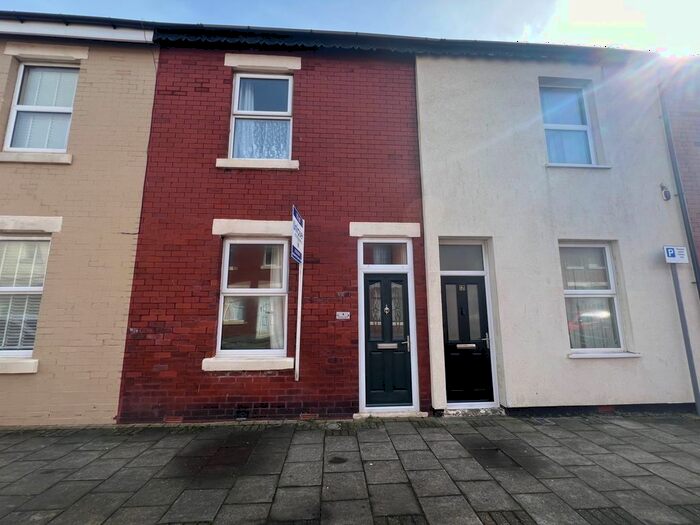 3 Bedroom Terraced House To Rent In Hardman Street, Blackpool, Lancashire, FY1