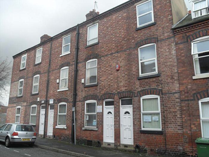 3 Bedroom Terraced House To Rent In Hart Street, Nottingham, NG7