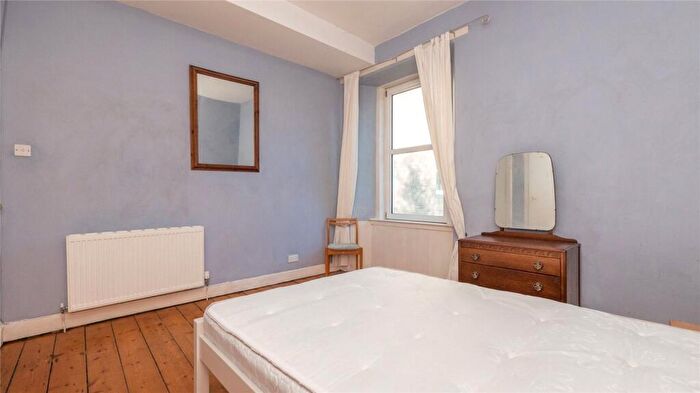 1 Bedroom Flat To Rent In Lyne Street, Edinburgh, EH7