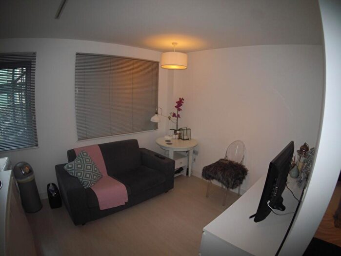 Studio To Rent In Manor Mills, Ingram Street, Leeds, West Yorkshire, LS11