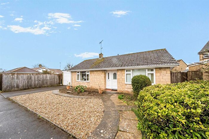 2 Bedroom Detached Bungalow For Sale In Stancombe View, Winchcombe, Cheltenham, GL54