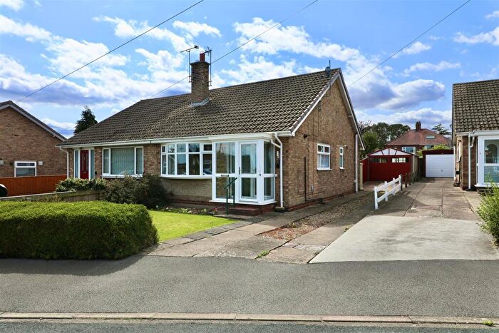2 Bedroom Semi-Detached Bungalow For Sale In Eden Rise, Willerby, Hull, HU10