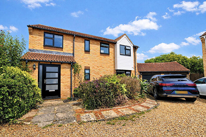 4 Bedroom Detached House For Sale In Martin Close, Lee-On-The-Solent, PO13