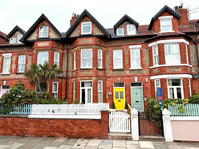 2 Bedroom Apartment To Rent In Shrewsbury Road, West Kirby, Wirral, Merseyside, CH48